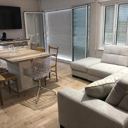 Apolo Apartment